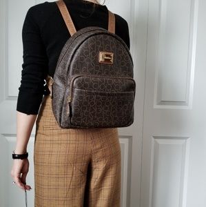 calvin klein key item signature backpack